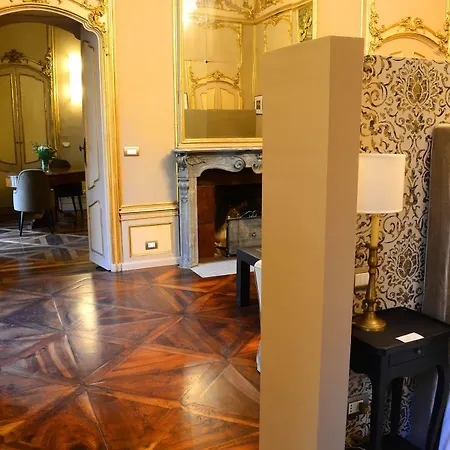 Palazzo Del Carretto * Turin