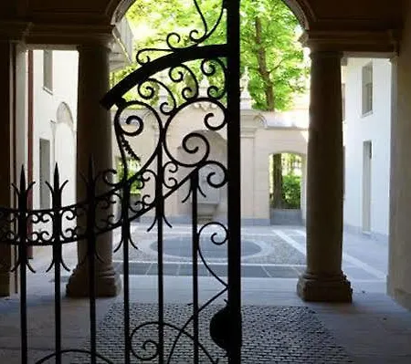 Palazzo Del Carretto Hotel